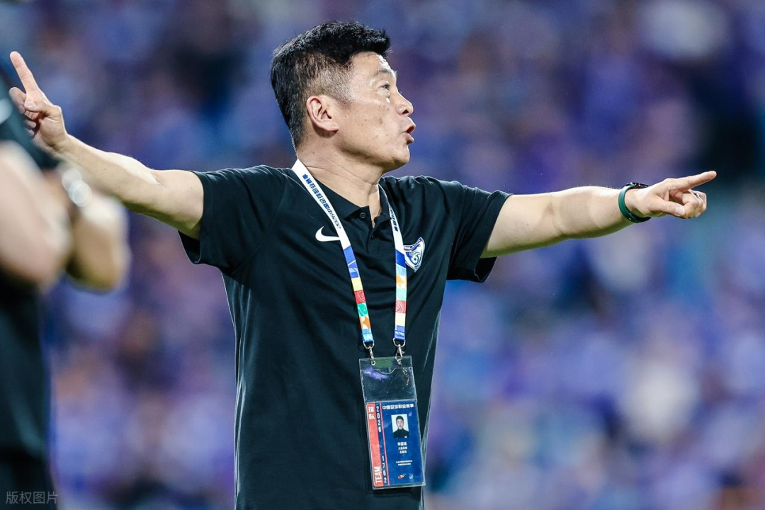 官方：延边龙鼎签下长春喜都中场黄梓铭'></a></li><li class='hiSlider-item td-dynamic-news-card'><a href=