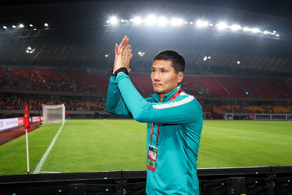 世体：世界杯18决赛西葡战，巴萨体育总监德科现场观战'></a></li><li class='hiSlider-item td-dynamic-news-card'><a href=