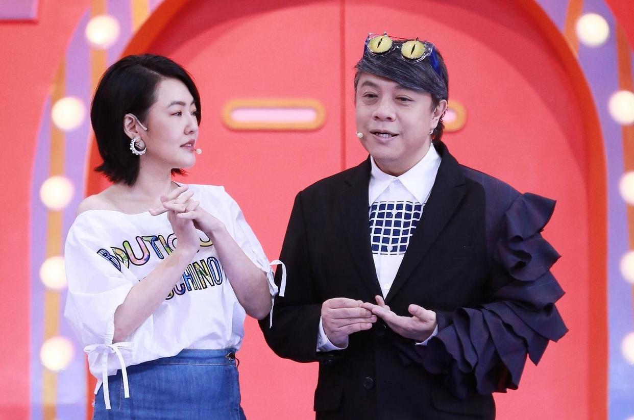 官宣，金球奖海报已透露获奖者，3选1，凯恩热门，梅西或无缘'></a></li><li class='hiSlider-item td-dynamic-news-card'><a href=